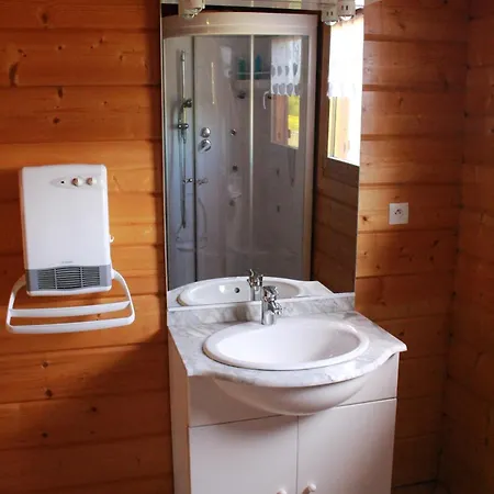 Gites de Montvaltin Le Breuil  Chambre photo