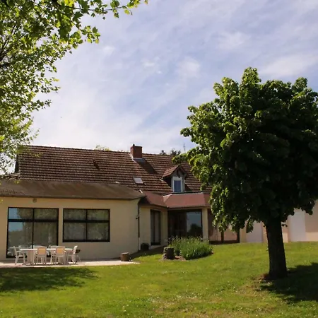 Gites de Montvaltin Le Breuil  Chambre photo